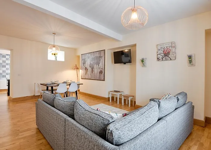 Eaton Accommodation - Tv In Every Bedroom!